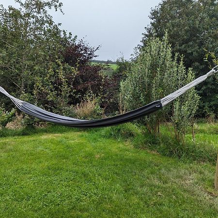 טרורו Luxury Glamping Cabin With Outdoor Bath On Cornish Flower Farm מראה חיצוני תמונה